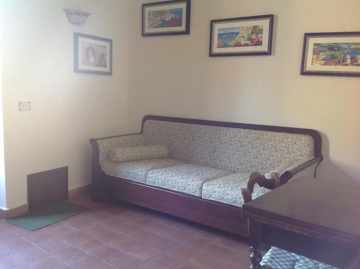 Hotel Le Cisterne Dell'Etna Calcerana-Marina 3*,  Italia