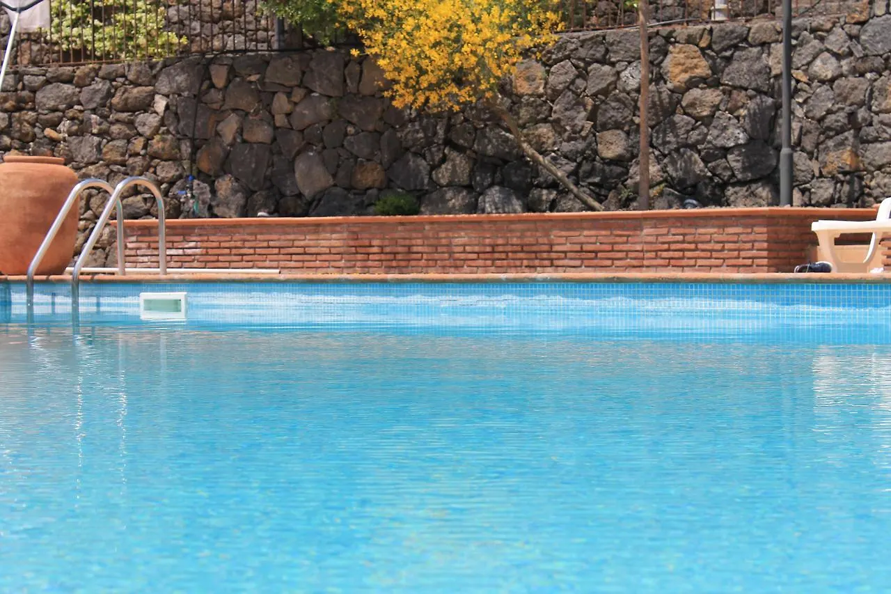 Hotel Le Cisterne Dell'Etna Calcerana-Marina